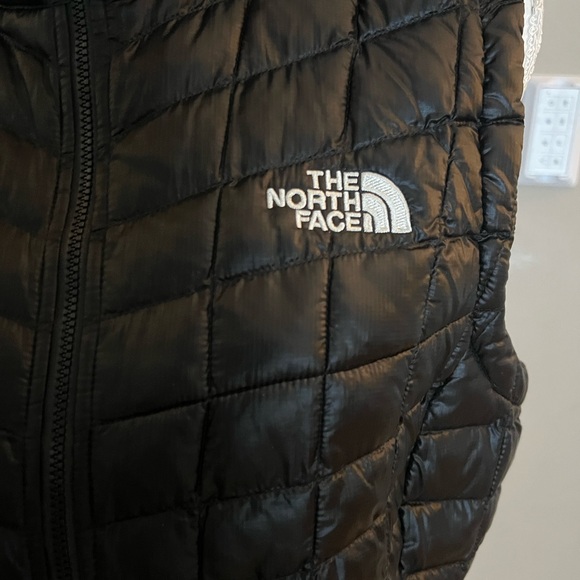 The North Face Vest - Picture 3 of 9